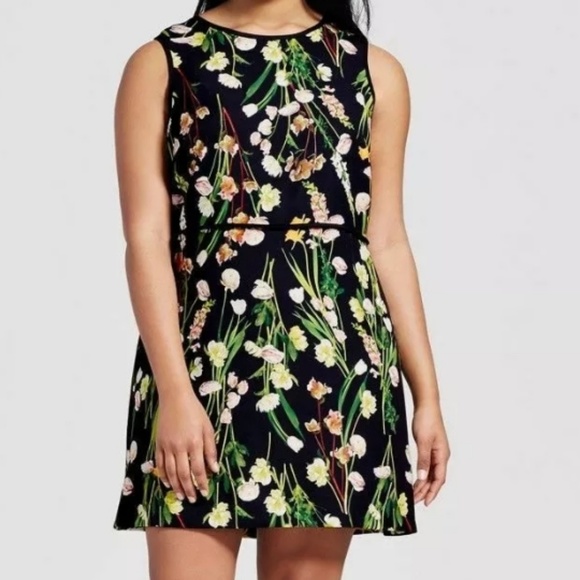 Victoria Beckham for Target Dresses & Skirts - NEW Victoria Beckham Floral Dress